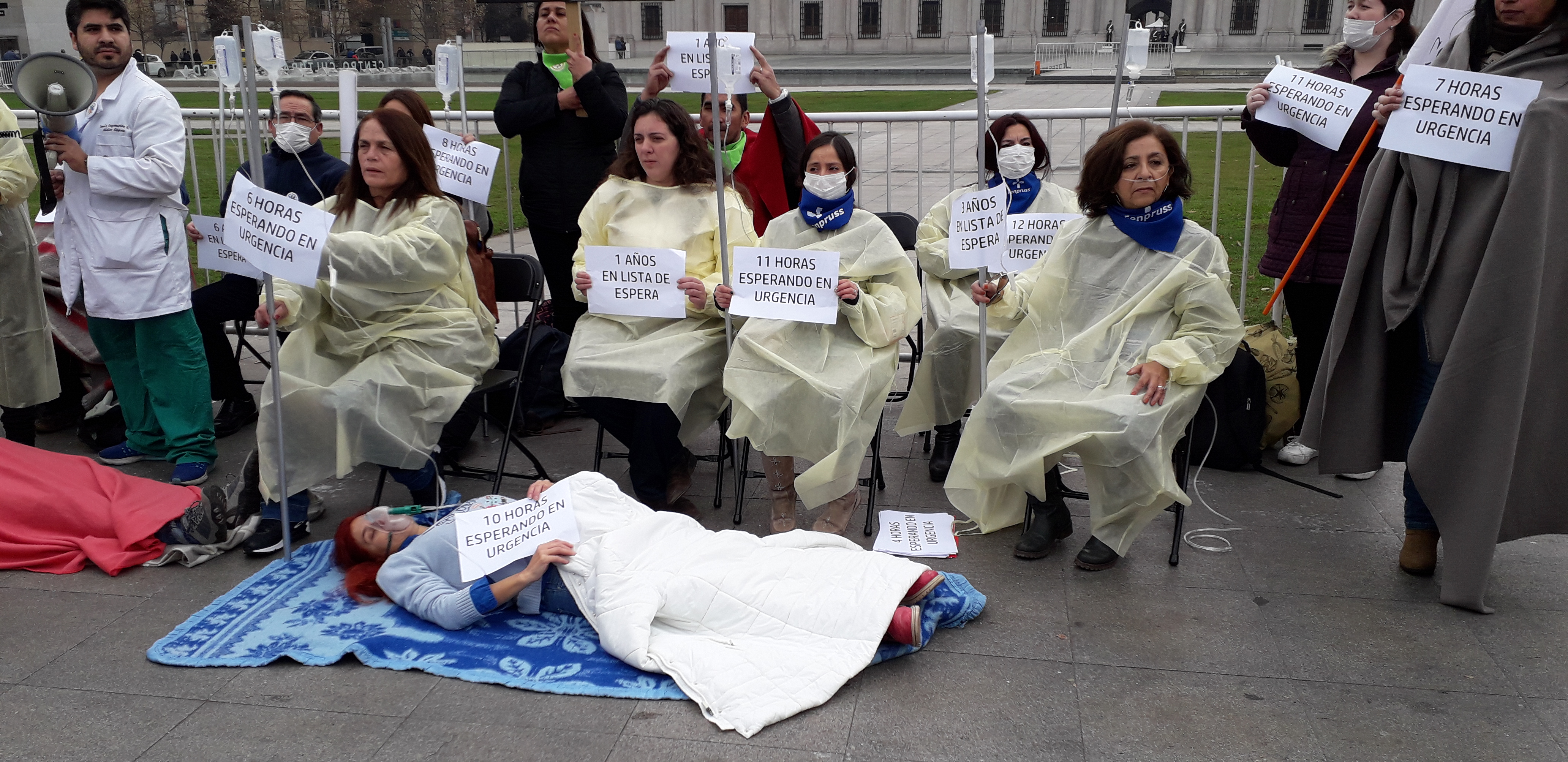 Fenpruss participó de intervención en protesta por hospitales colapsados