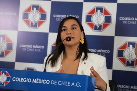 Fenpruss rechaza amenazas y mensajes de odio contra presidenta del Colegio Médico.