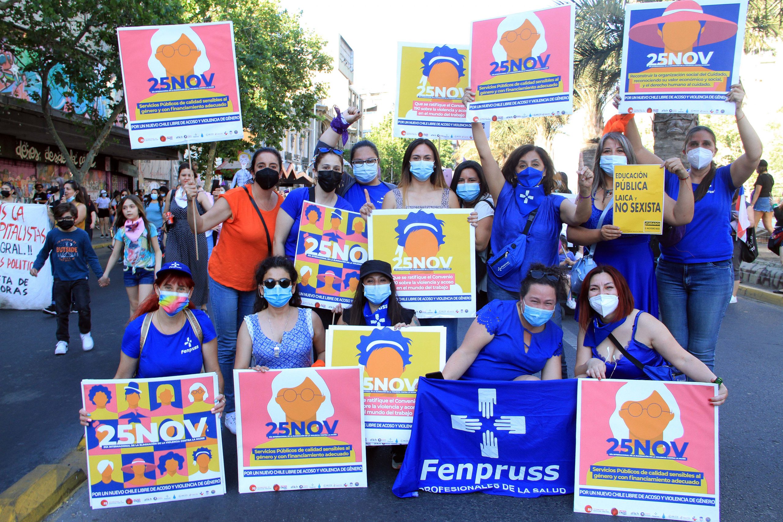 25N: Fenpruss se manifestó por la eliminación de la violencia hacia las mujeres