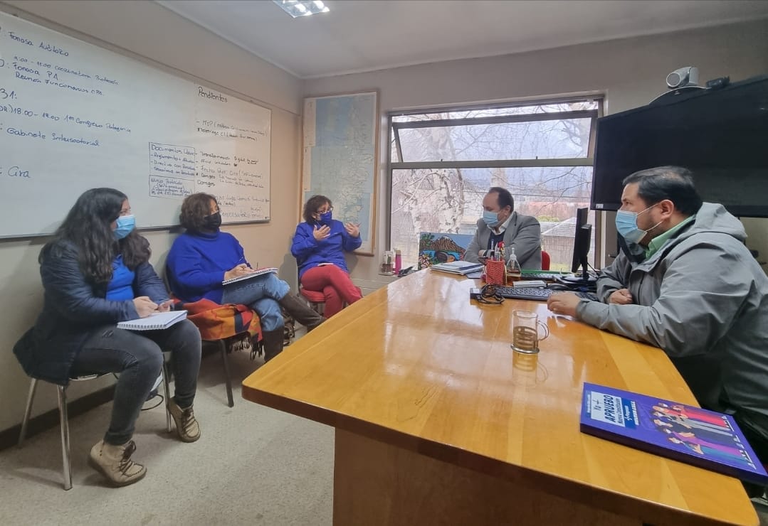 Fenpruss Aysén recibe visita de Coordinadora Nacional y encargada del área jurídica