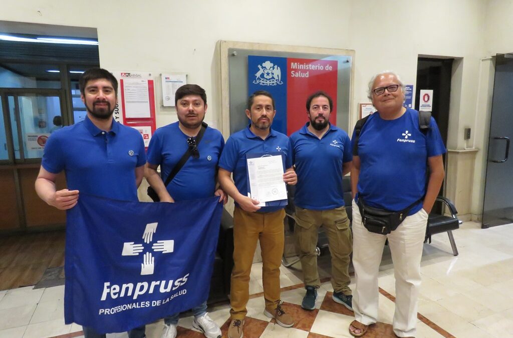 Fenpruss entrega carta al MINSAL para manifestar malestar frente a exclusión de los trabajadores a honorarios del reajuste del sector público