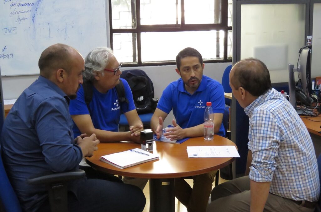 Fenpruss entrega carta al MINSAL para manifestar malestar frente a exclusión de los trabajadores a honorarios del reajuste del sector público