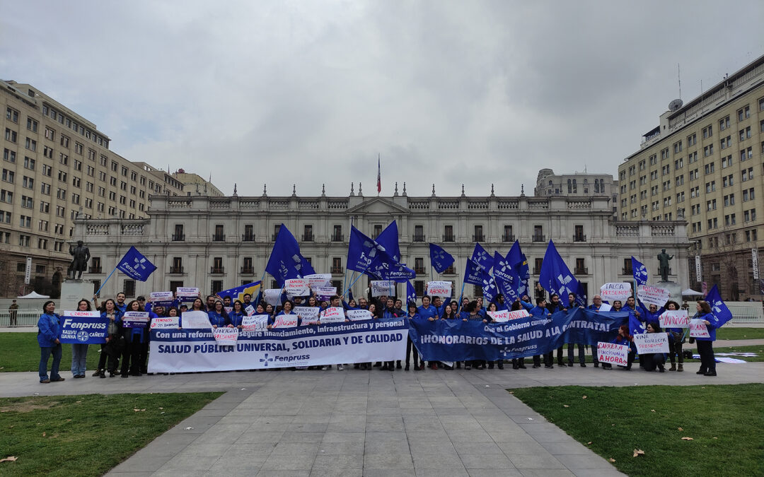 Fenpruss emplaza al gobierno por trabajadores a honorarios y carrera funcionaria