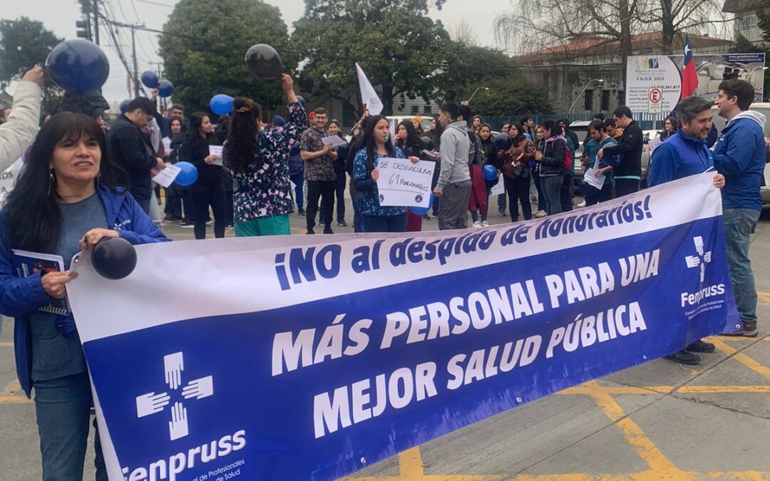 Gran movilización de Fenpruss Valdivia, junto a funcionarios y funcionarias del Hospital Base de Valdivia ante despidos de personal a honorarios Covid