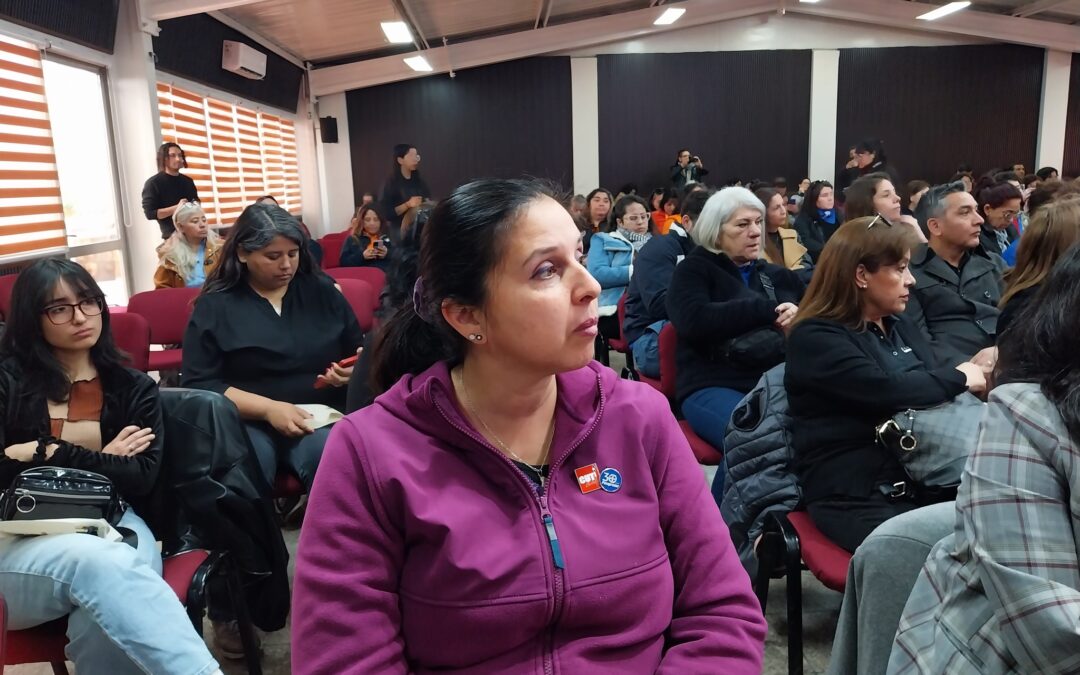 Fenpruss se hace presente en el Conversatorio Implementación de la #LeyKarin e incidencia de la mujer en el mundo sindical: Análisis y horizontes.