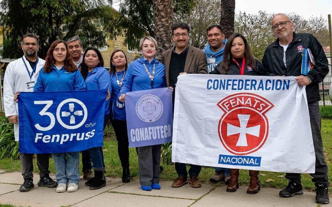 Fenpruss Hospital Geriátrico La Paz de la Tarde entrega carta a senador Juan Ignacio Latorre en rechazo al proyecto de ley sobre licencias médicas