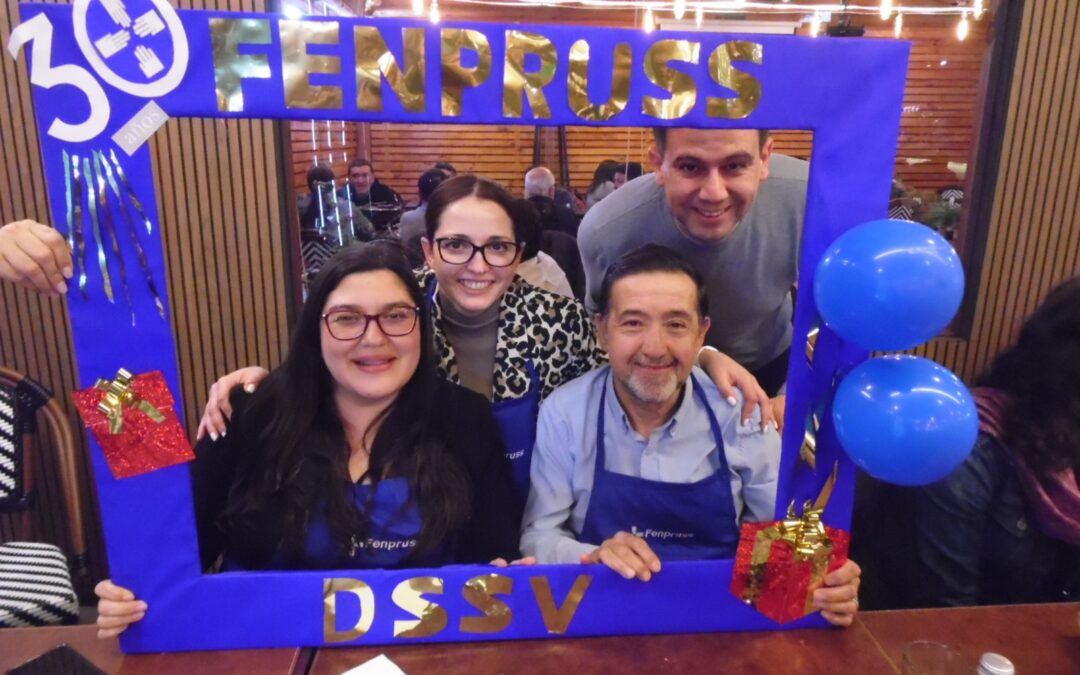 Fenpruss Servicio de Salud Los Ríos celebra su tradicional cena de aniversario en el marco de los 30 años de la Confederación.