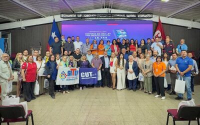 Lanzamiento de libro: Fenpruss presente en el rescate de la memoria sindical en seguridad y salud laboral