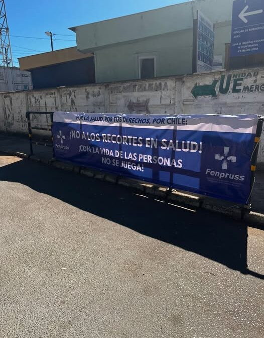 Hospital Peñablanca de la Quinta Región despliega lienzo en contra de los recortes en la salud pública