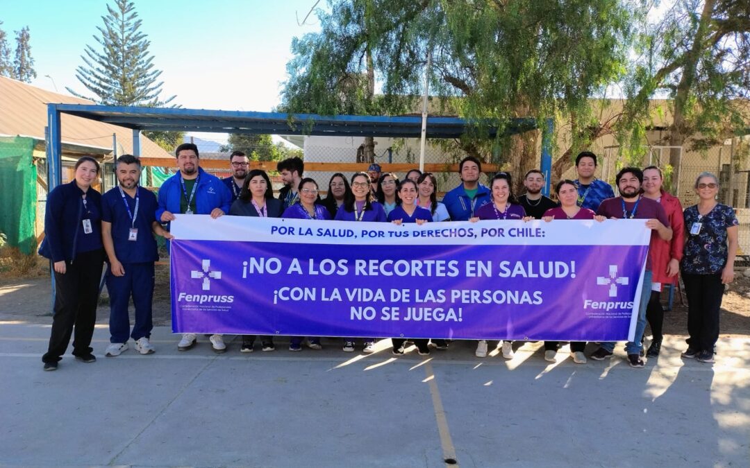 Fenpruss Vicuña despliega lienzo y se suma a campaña de Fenpruss por la defensa de la salud pública 