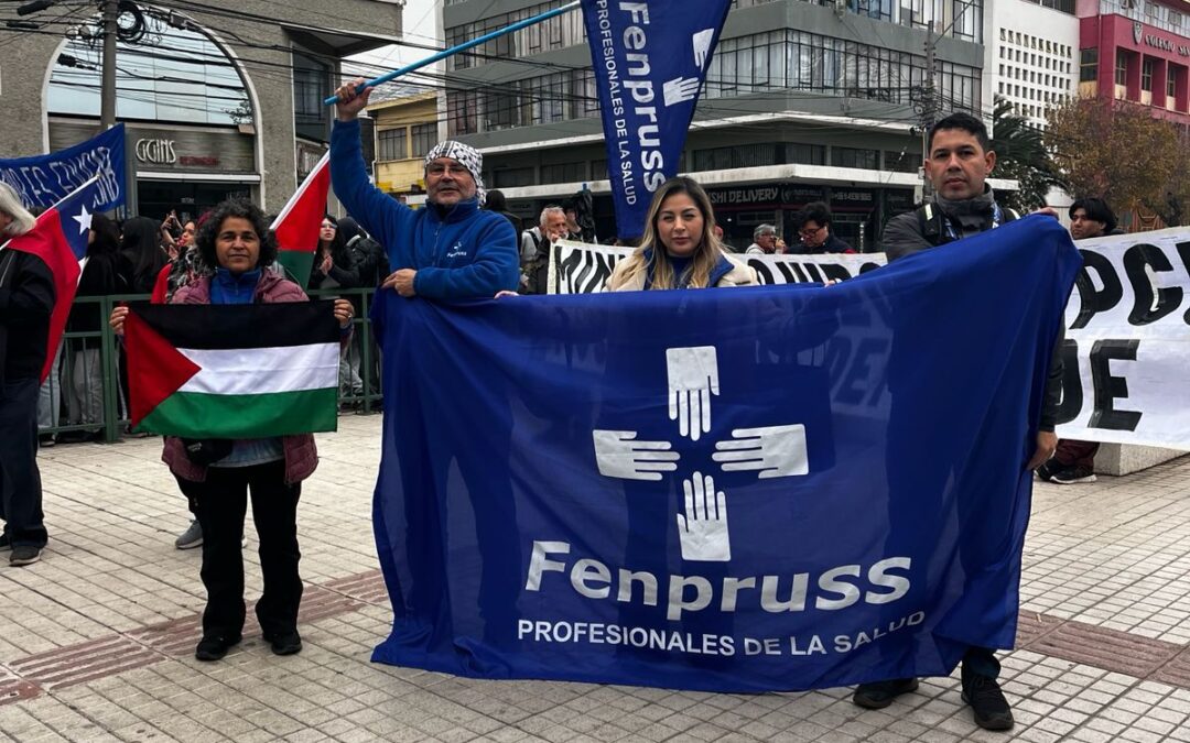 Fenpruss Quinta Región se manifiesta frente al Congreso en defensa de la salud pública