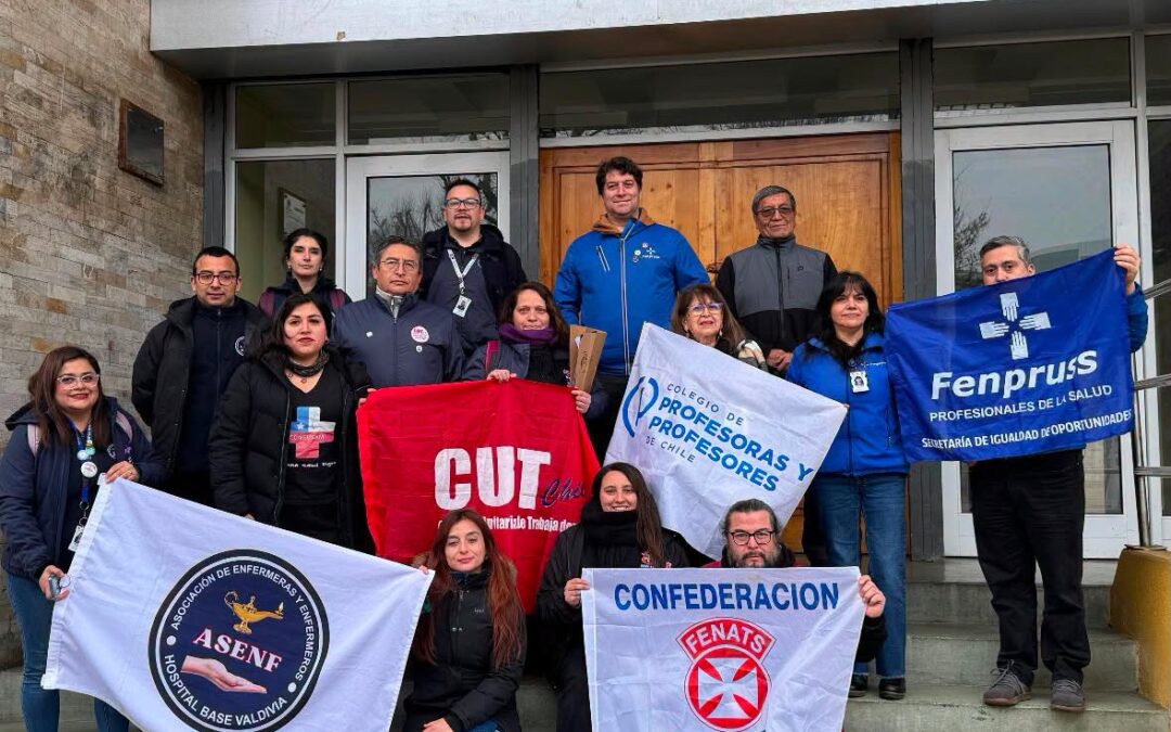 Fenpruss Hospital Valdivia lleva preocupación por recortes en salud y educación a la Delegación Presidencial